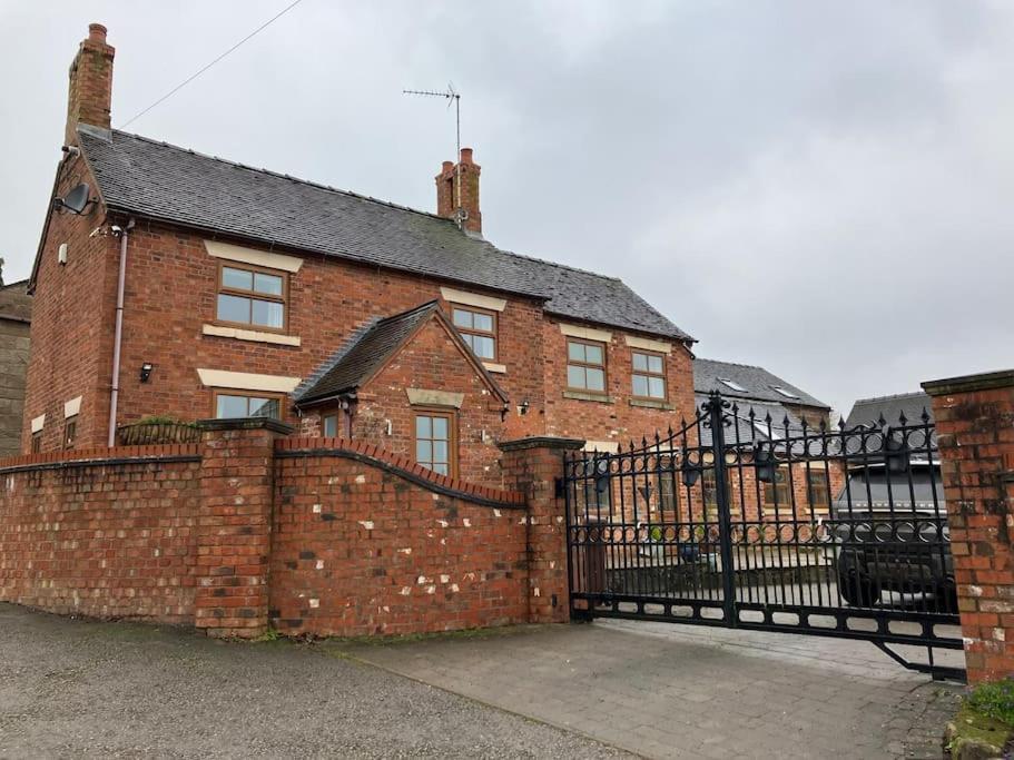 Woodbine Cottage-Part Of Alton Cottages 外观 照片